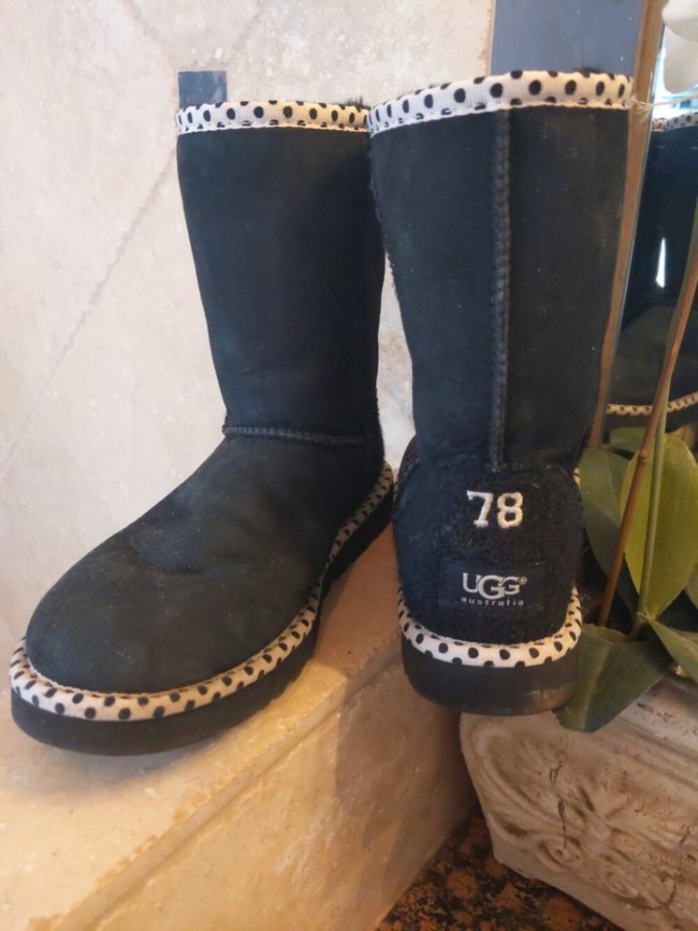 UGG Australia Classic Limited Edition 78 Shearling Boots size 8